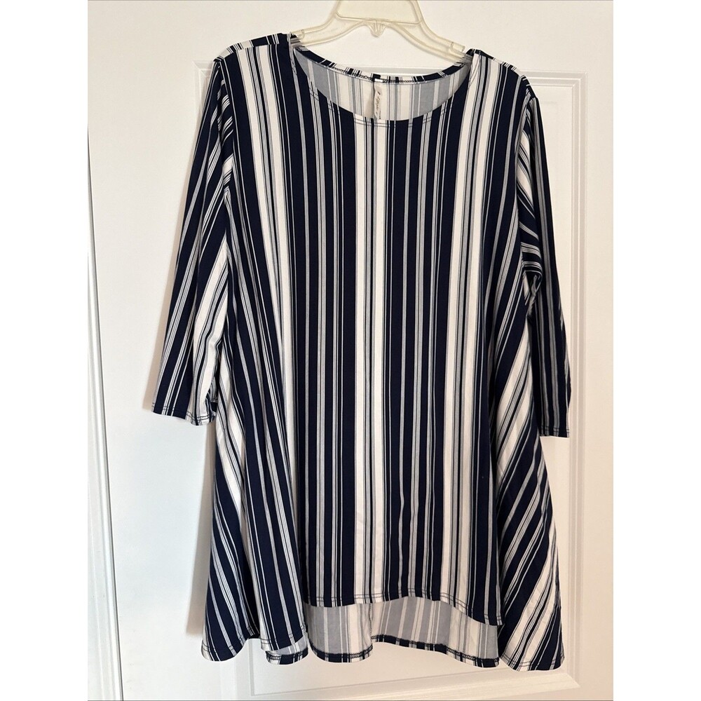 Soft Knit Tunic Top Womens XL Blue White Vertical Striped Comfortable Work Wear